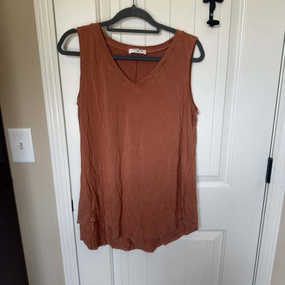 Zenana Outfitters Tops - Zenana Women's Sleeveless V-Neck Tank Top Rust Orange Size XL